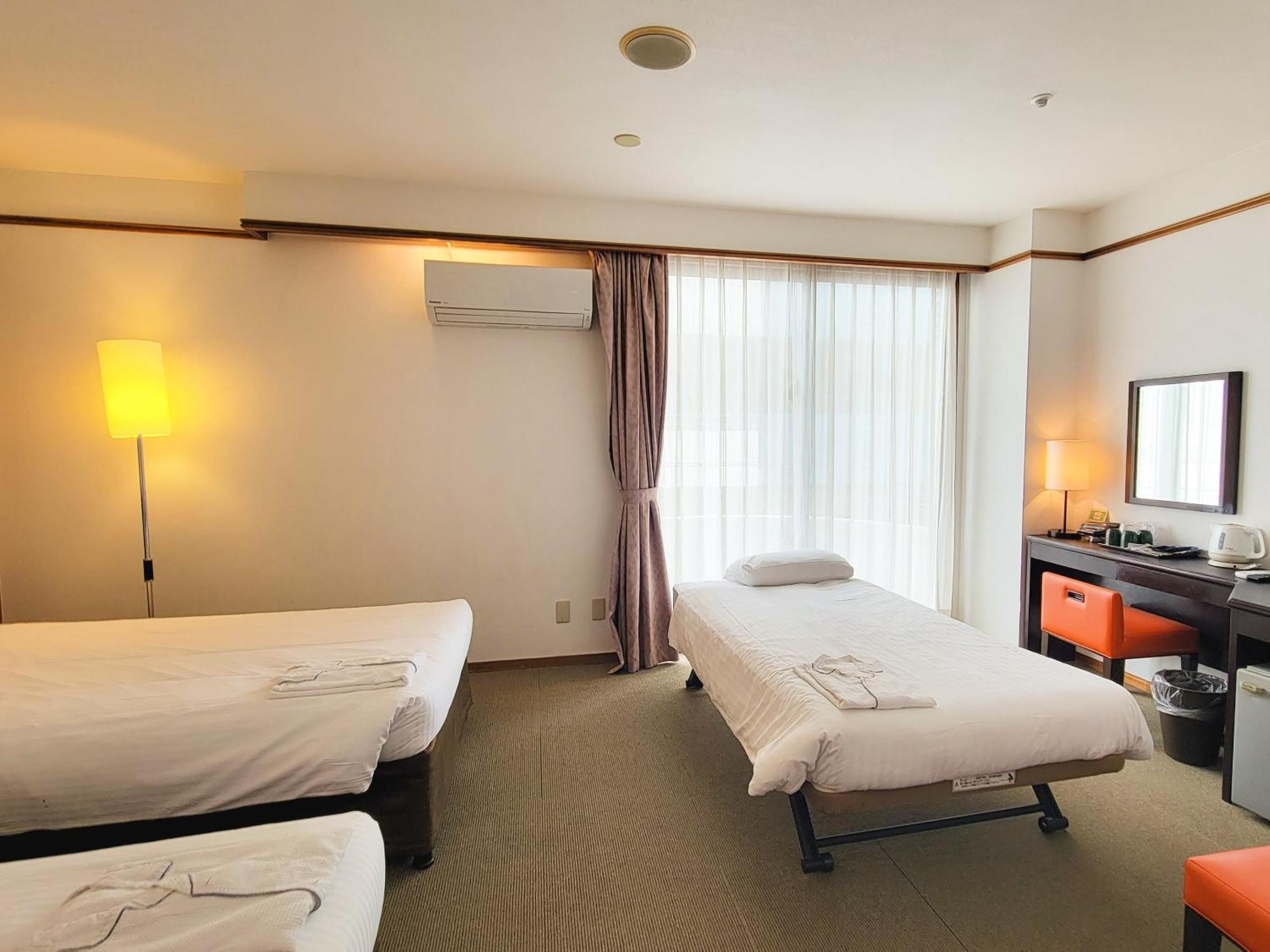 Hotel City Court Наха Екстер'єр фото