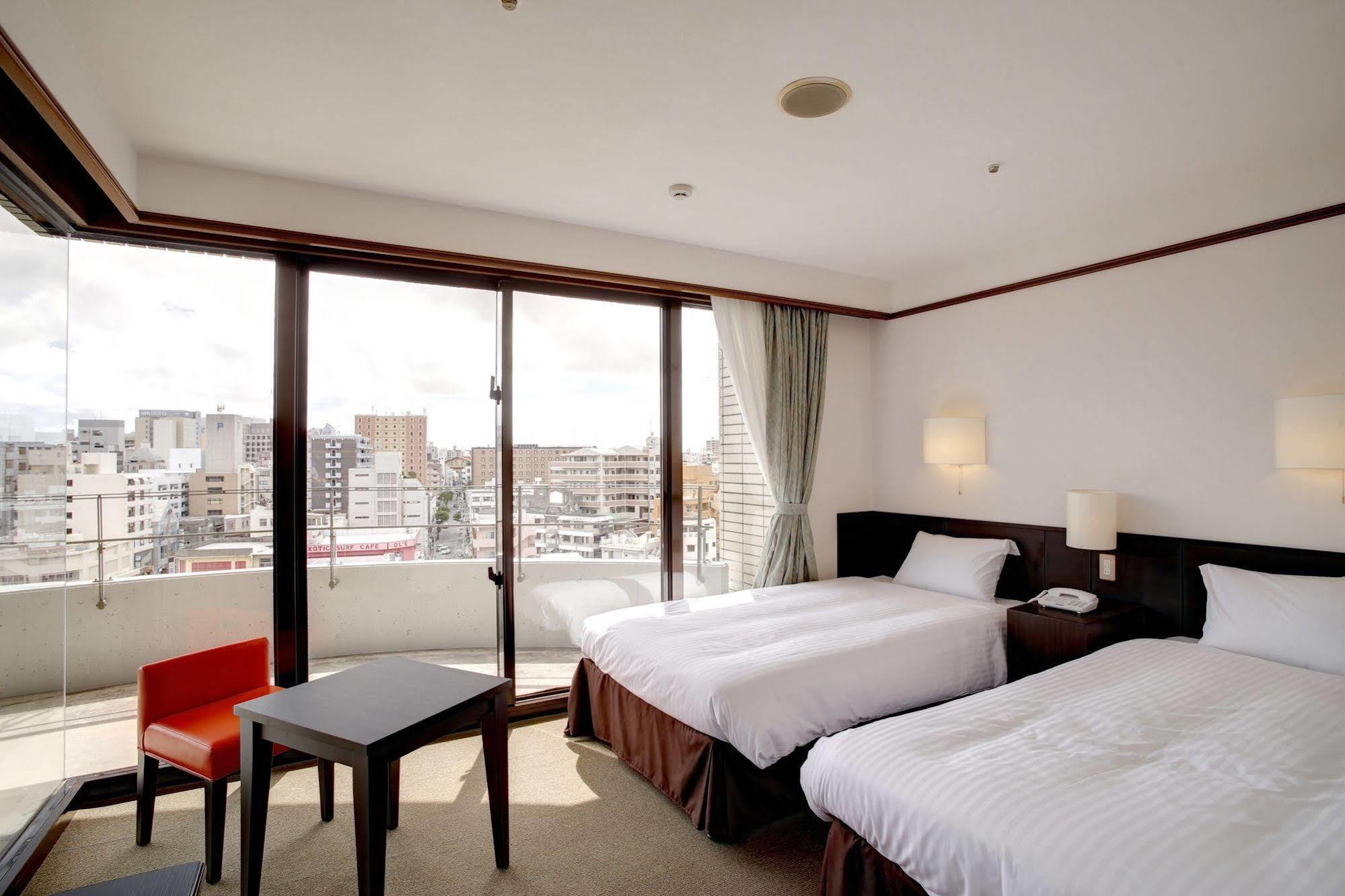 Hotel City Court Наха Екстер'єр фото